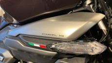Ducati X Diavel V4 Burning Red (25MY)